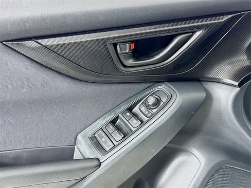 Used 2018 Subaru Crosstrek 2.0i Premium w/ Popular Package #2 image 16