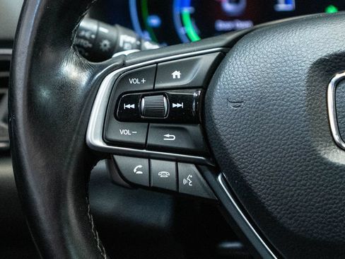Used 2019 Honda Accord EX-L image 18