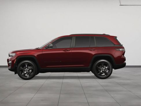 New 2025 Jeep Grand Cherokee Limited w/ Black Appearance Package image 4