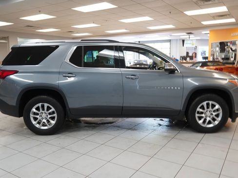 Used 2018 Chevrolet Traverse LT FWD image 13