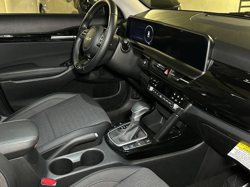 Certified 2024 Kia Seltos S AWD/4WD image 11