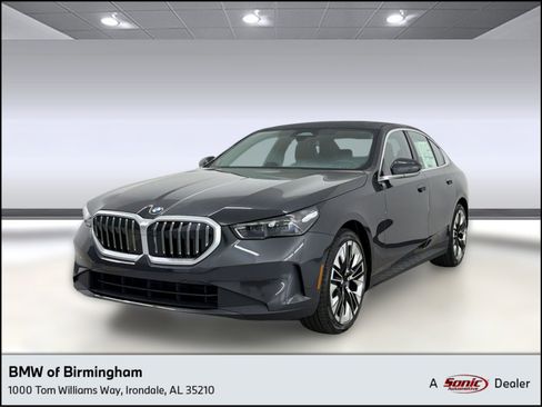 New 2026 BMW 530i w/ Premium Package RWD image 1