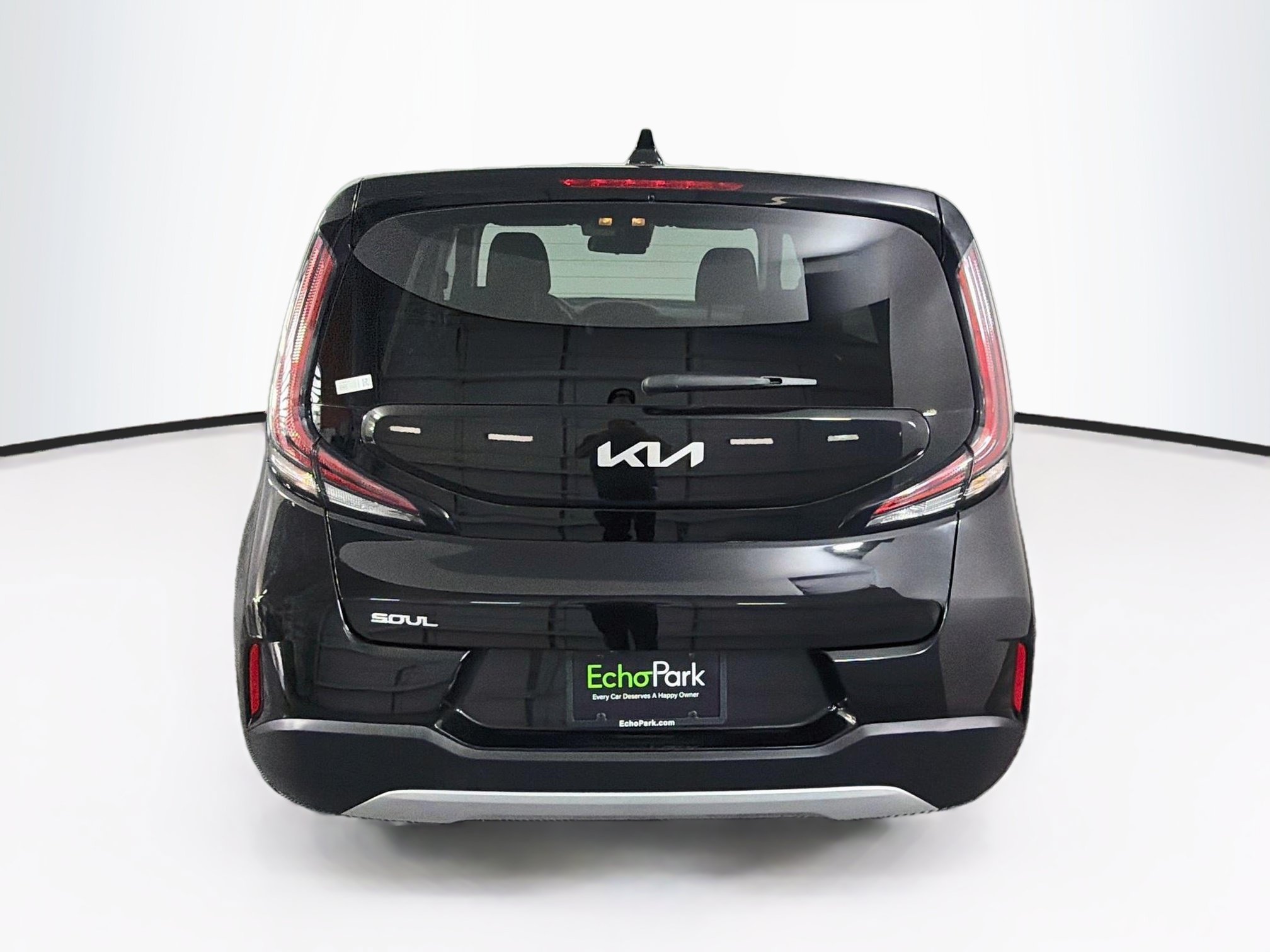 Used 2025 Kia Soul LX w/ LX Technology Package FWD image 7