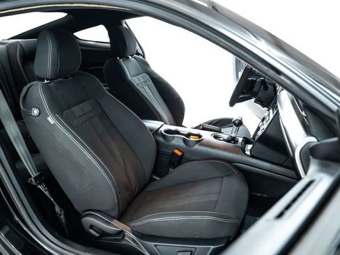 Used 2020 Ford Mustang GT image 23
