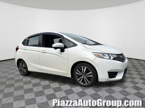 Used 2017 Honda Fit EX image 1