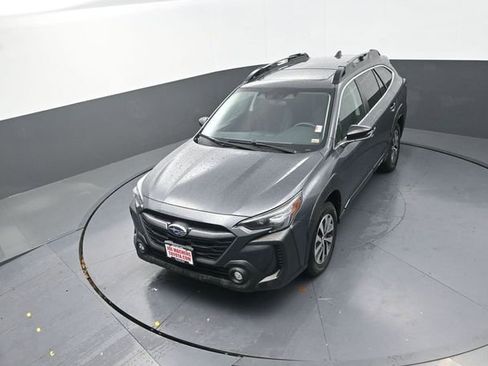 Used 2024 Subaru Outback Premium image 21