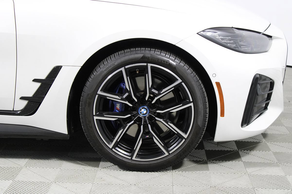 Used 2024 BMW i4 eDrive40 w/ M Sport Package RWD image 35