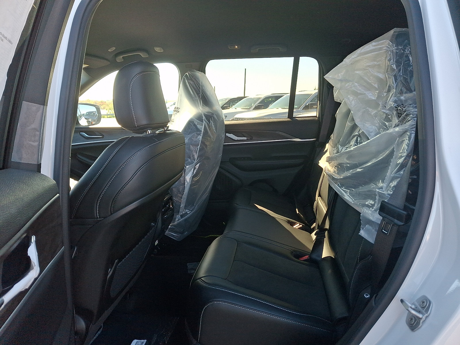 New 2026 Jeep Grand Cherokee Altitude AWD/4WD image 5