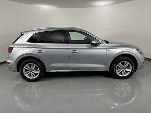 Used 2023 Audi Q5 2.0T Premium w/ Convenience Package AWD/4WD image 38