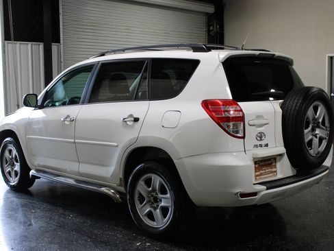 Used 2011 Toyota RAV4 4WD w/ Base L4 Extra Value Pkg image 5