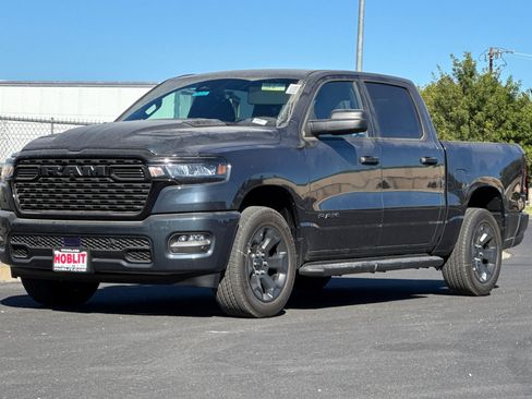 New 2026 RAM 1500 Express AWD/4WD image 7