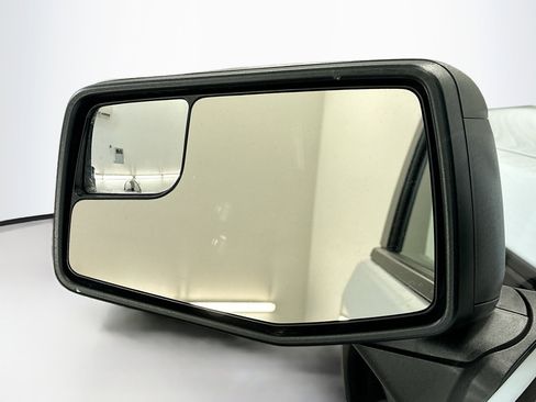 Used 2024 GMC Sierra 1500 Elevation image 16