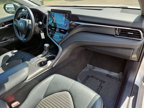 Used 2021 Toyota Camry SE image 28