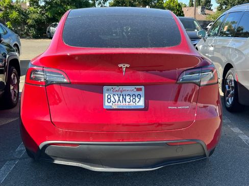 Used 2020 Tesla Model Y Long Range AWD/4WD image 5