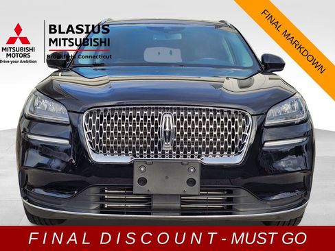 Used 2022 Lincoln Corsair AWD w/ Premium Package image 3