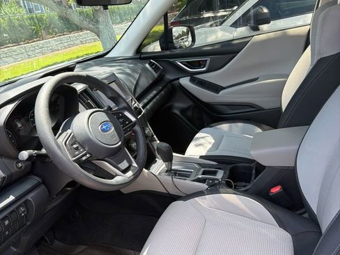 Used 2023 Subaru Forester AWD/4WD image 6