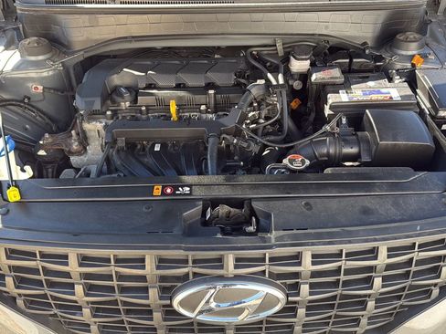 Used 2021 Hyundai Venue SE image 22