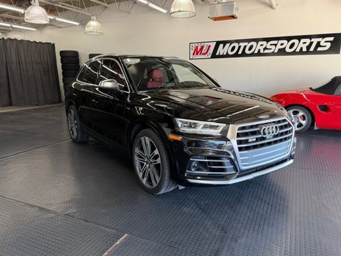 Used 2018 Audi SQ5 Prestige w/ Prestige Package image 1