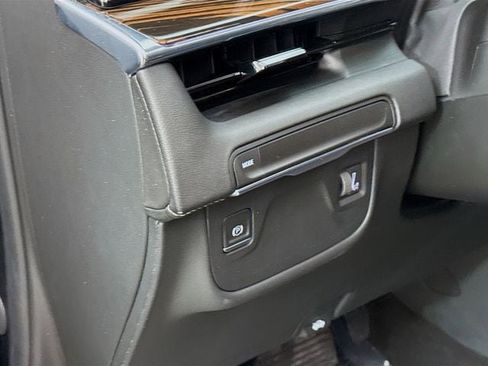 Used 2023 Cadillac Escalade Premium Luxury w/ LPO, Radiant Package image 12