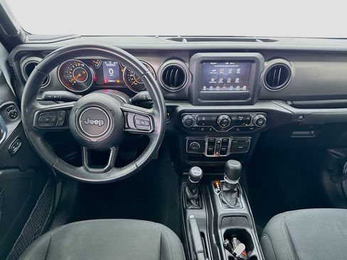 Used 2022 Jeep Gladiator Sport image 14