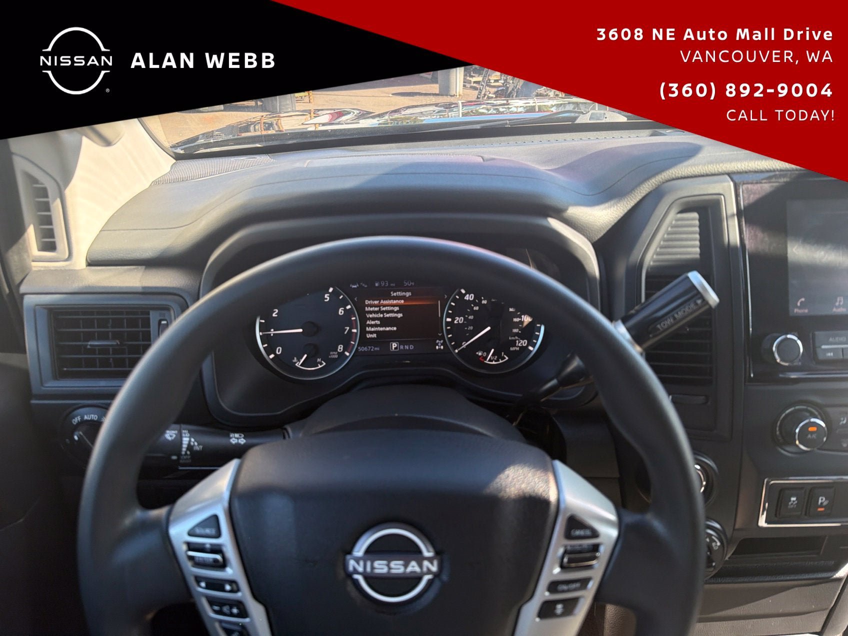 Used 2023 Nissan Titan SV AWD/4WD image 13
