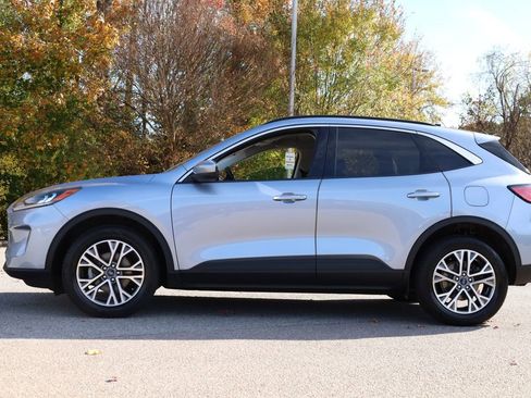 Used 2022 Ford Escape SEL w/ Technology Package image 16