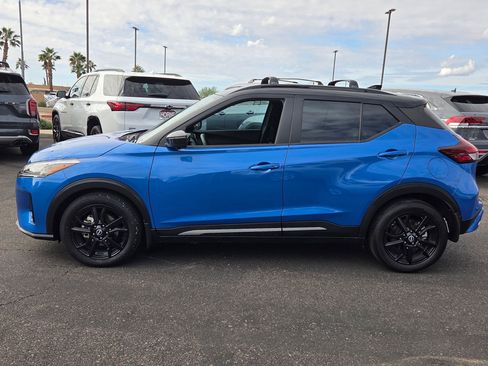 Used 2023 Nissan Kicks SR w/ SR Premium Package image 9