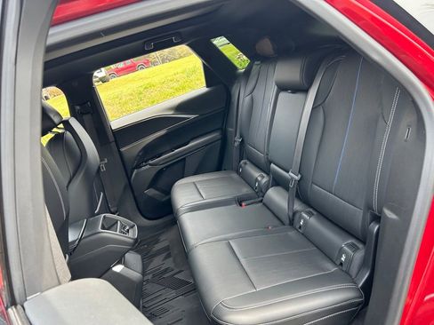 Used 2024 Cadillac Lyriq Luxury w/ LPO, Floor Liner Package image 39