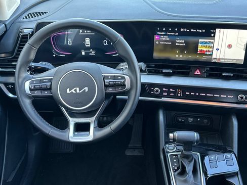 Certified 2025 Kia Sportage EX AWD/4WD image 14