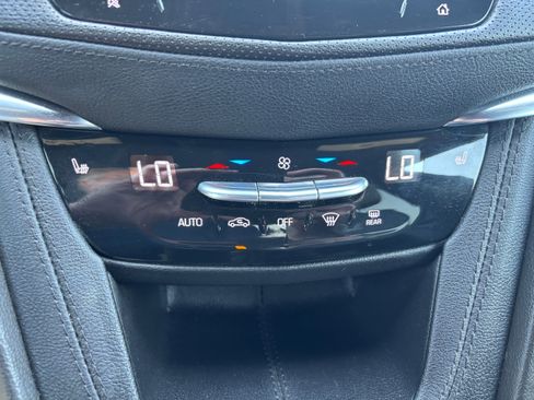 Used 2023 Cadillac XT5 Premium Luxury image 14