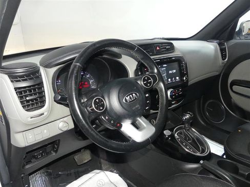 Used 2019 Kia Soul + w/ Audio Package image 22