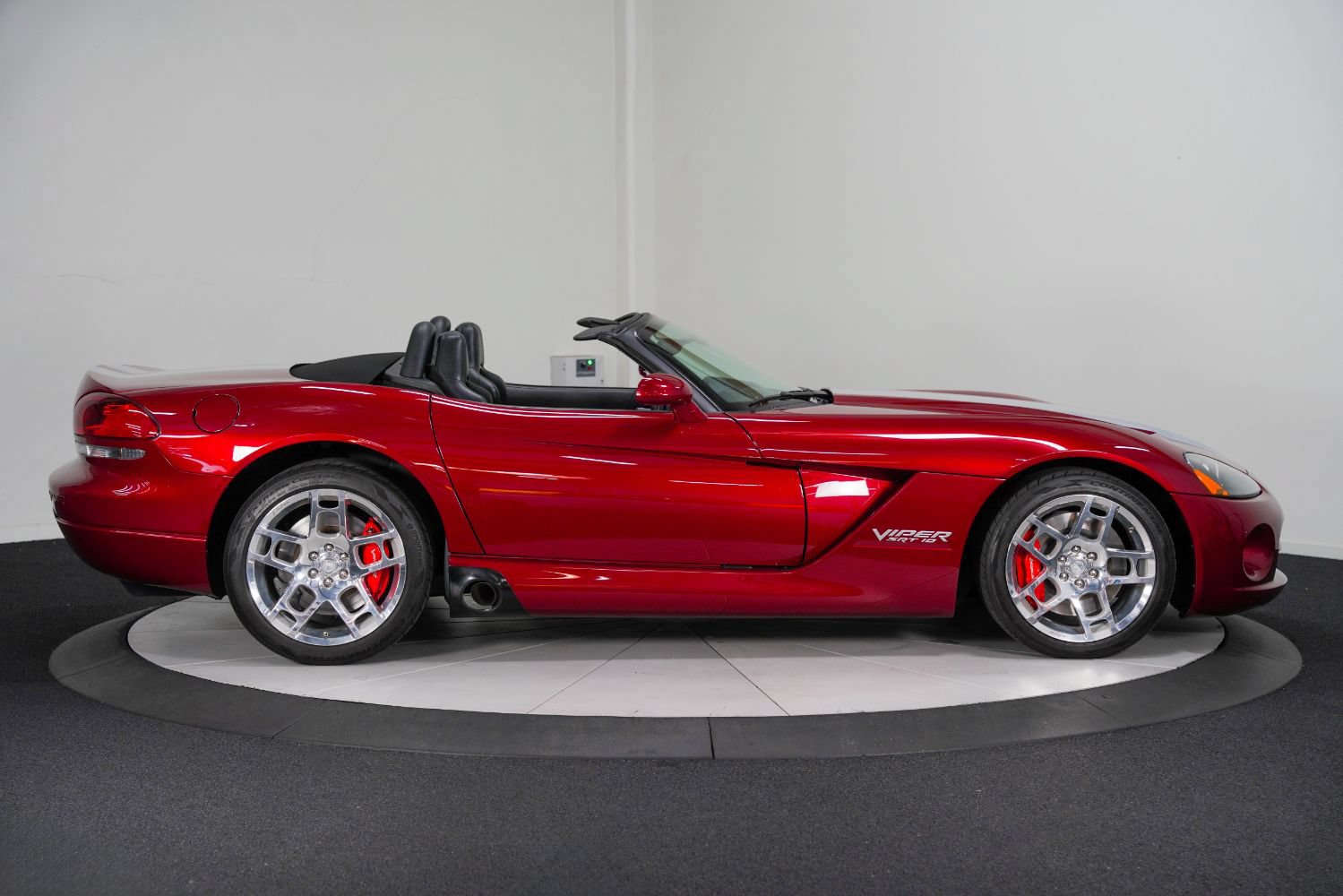 Used 2008 Dodge Viper SRT-10 RWD image 9