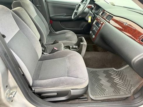 Used 2006 Chevrolet Impala LT FWD image 12
