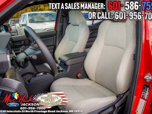 Used 2025 Toyota 4Runner SR5 image 7