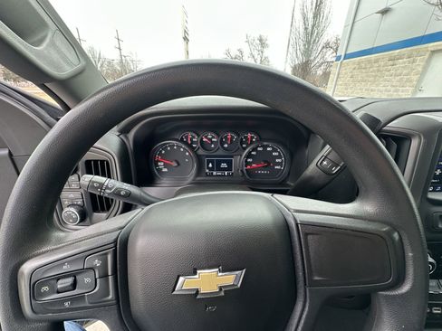 Used 2024 Chevrolet Silverado 1500 Custom image 12