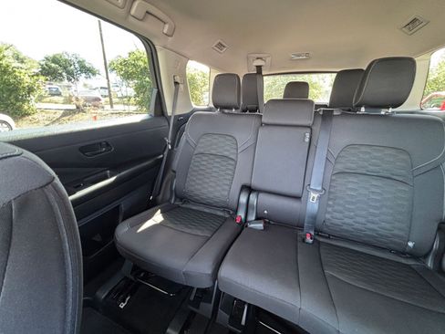 Used 2025 Nissan Pathfinder SV FWD image 42