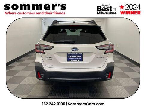Used 2022 Subaru Outback Premium image 4