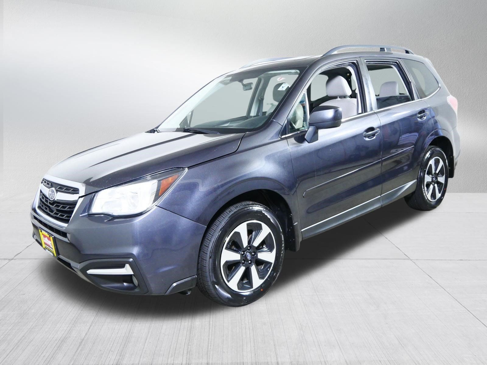 Used 2017 Subaru Forester 2.5i Limited AWD/4WD image 3
