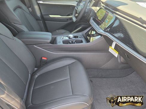 New 2025 Jeep Wagoneer S Limited image 10