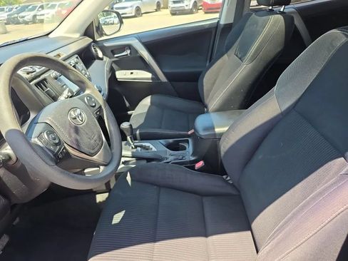 Used 2014 Toyota RAV4 XLE w/ Preferred Accessory Package FWD image 25