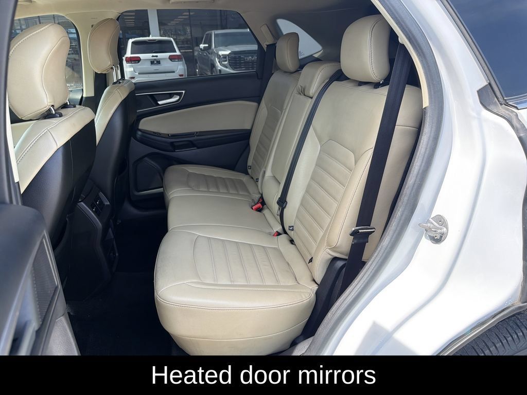 Used 2017 Ford Edge SEL w/ Equipment Group 201A FWD image 8