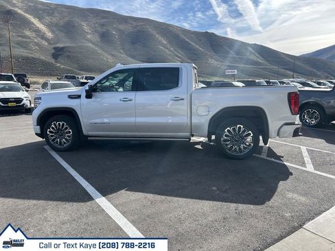 Used 2025 GMC Sierra 1500 Denali Ultimate image 4