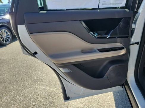 Certified 2023 Lincoln Corsair FWD image 16