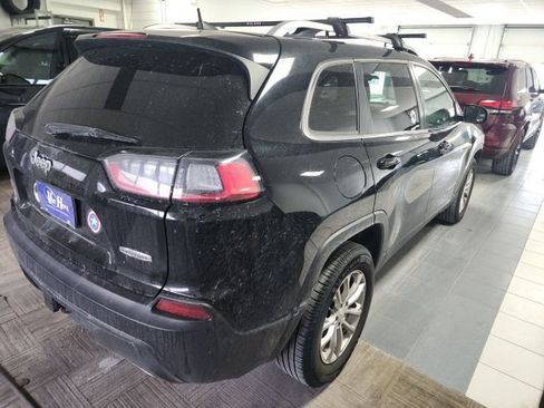 Used 2019 Jeep Cherokee Latitude w/ Cold Weather Group image 5