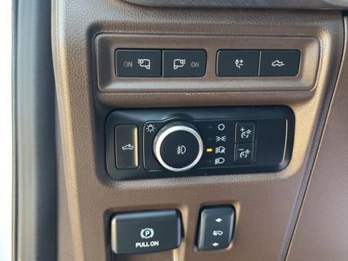 Used 2024 Ford F150 King Ranch w/ FX4 Off-Road Package image 15