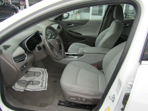 Used 2020 Chevrolet Malibu LS w/ Driver Confidence Package II FWD image 13