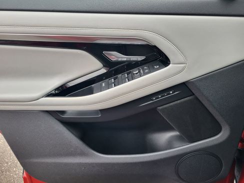 Used 2020 Land Rover Range Rover Evoque R-Dynamic HSE image 16