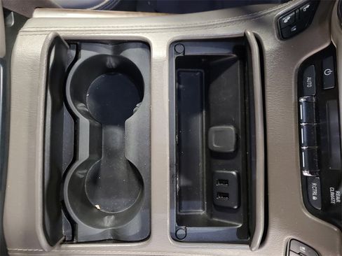 Used 2018 GMC Yukon XL Denali w/ Open Road Package image 18