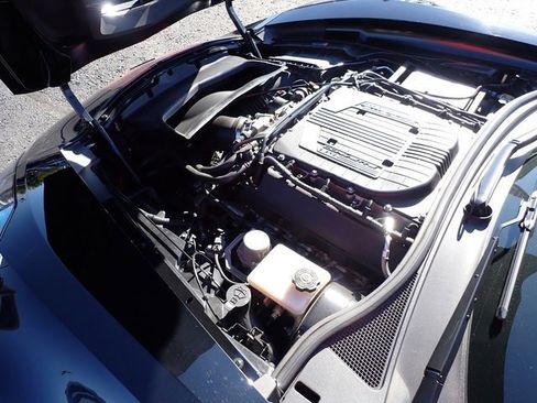 Used 2015 Chevrolet Corvette Z06 w/ 3LZ Preferred Equipment Group image 13
