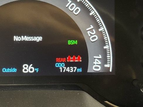 Used 2023 Toyota RAV4 LE AWD/4WD image 31